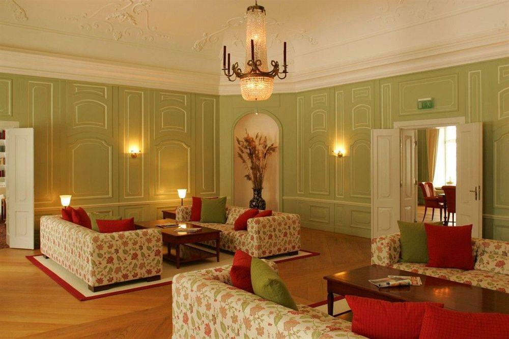 Schlossgut Groß Schwansee Buitenkant foto The Green Room